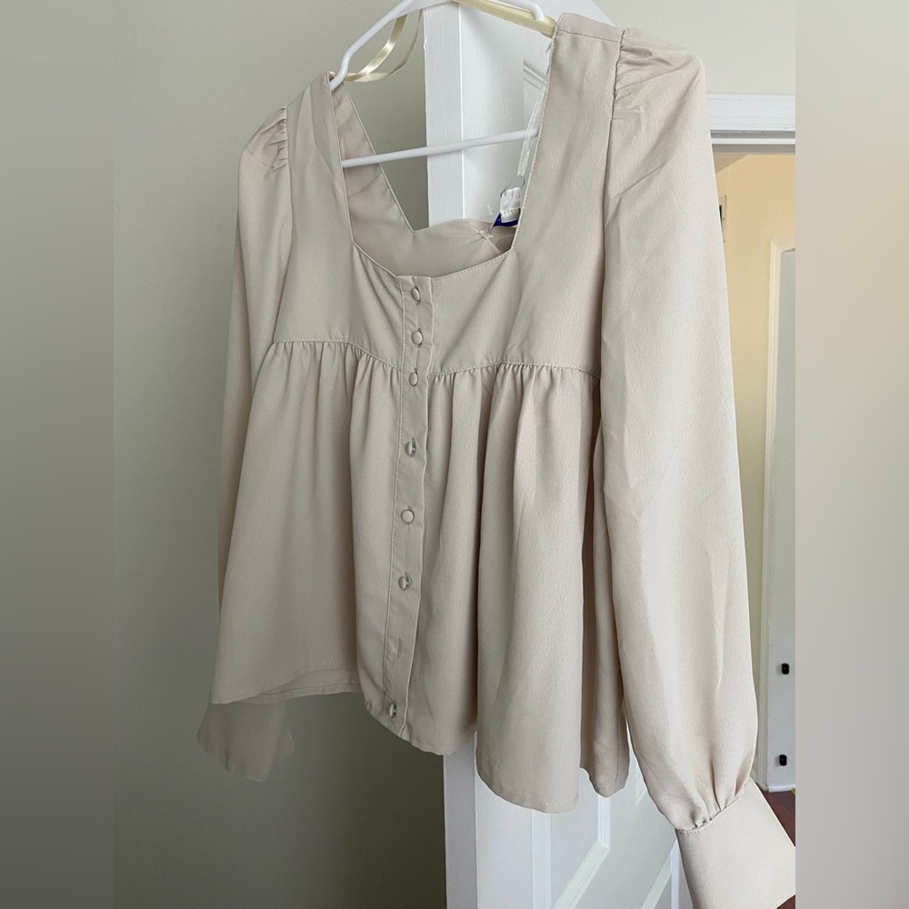 SHE + SKY tan square neck puff sleeve blouse with buttons size SMALL